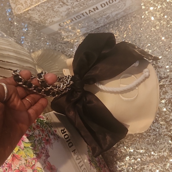 CHRISTIAN DIOR POUCH NWOT - Picture 7 of 10